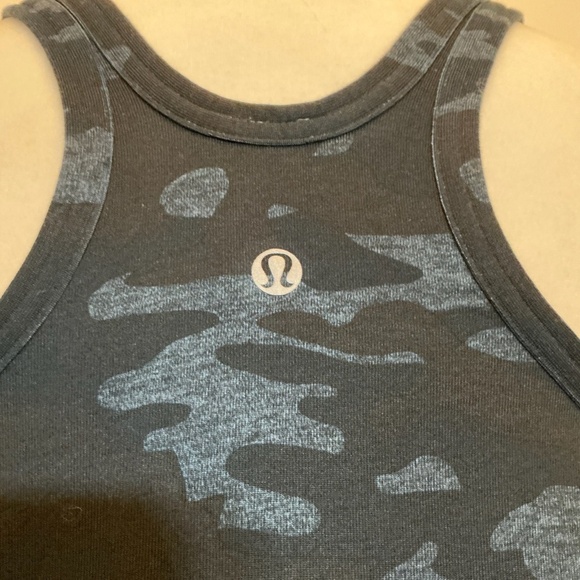 Lululemon Cool Racerback Tank Top *Nulu in Heritage 365 Camo Deep Coal Sz 6 - Picture 10 of 11